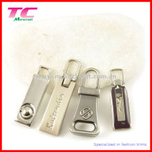 Kundenspezifische Qualität Zipper Pull für Kleider (TC-ZP611)